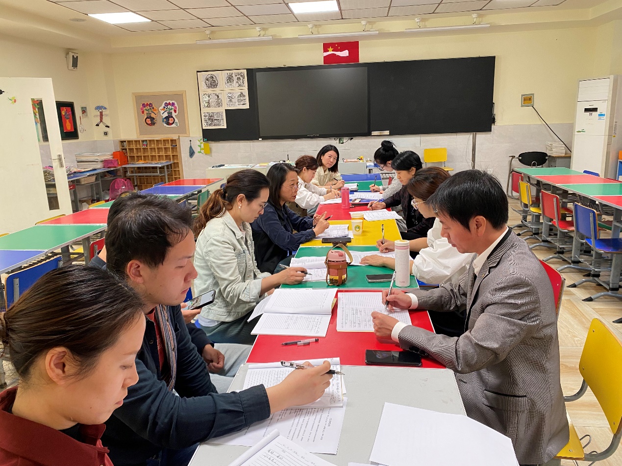 專家引領(lǐng)，精耕課堂——美術(shù)組課例研修報(bào)道-2023-11-03_html_m41f535.jpg