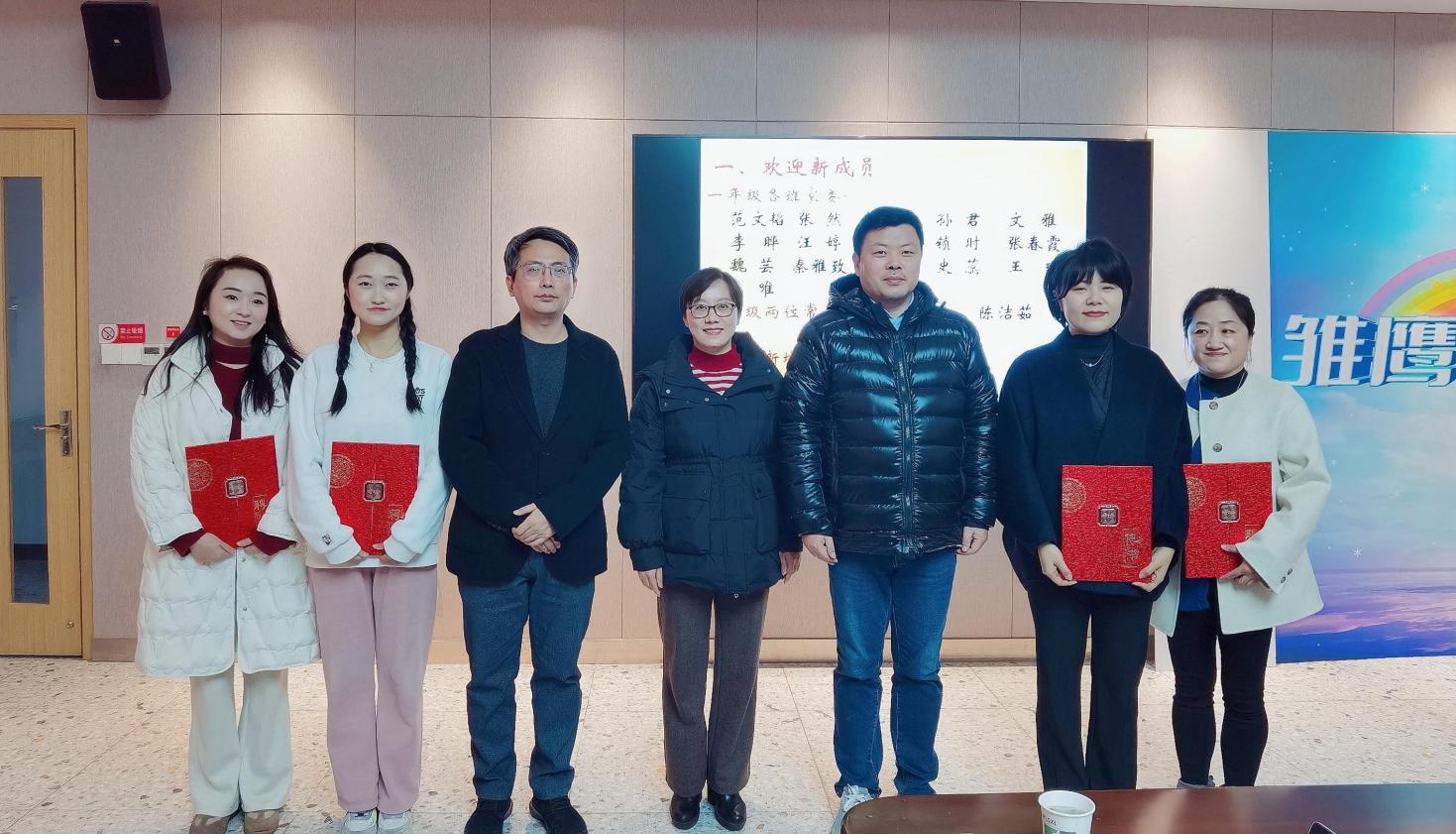 2獨(dú)行快 眾行遠(yuǎn) 合力成_html_m4495491d.jpg