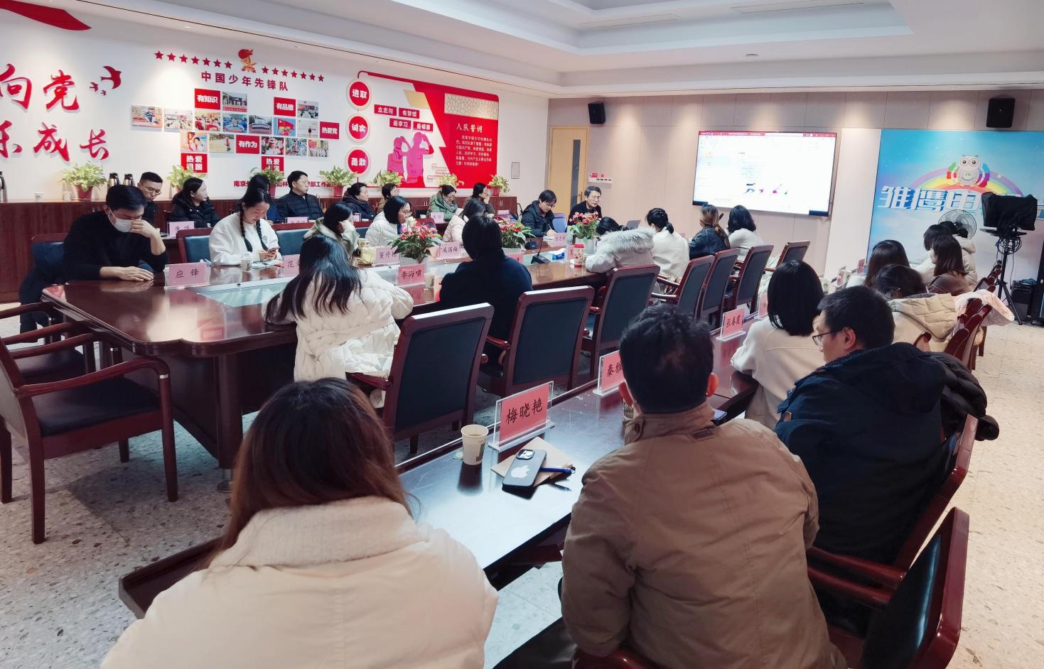 2獨(dú)行快 眾行遠(yuǎn) 合力成_html_3b9e48e2.jpg