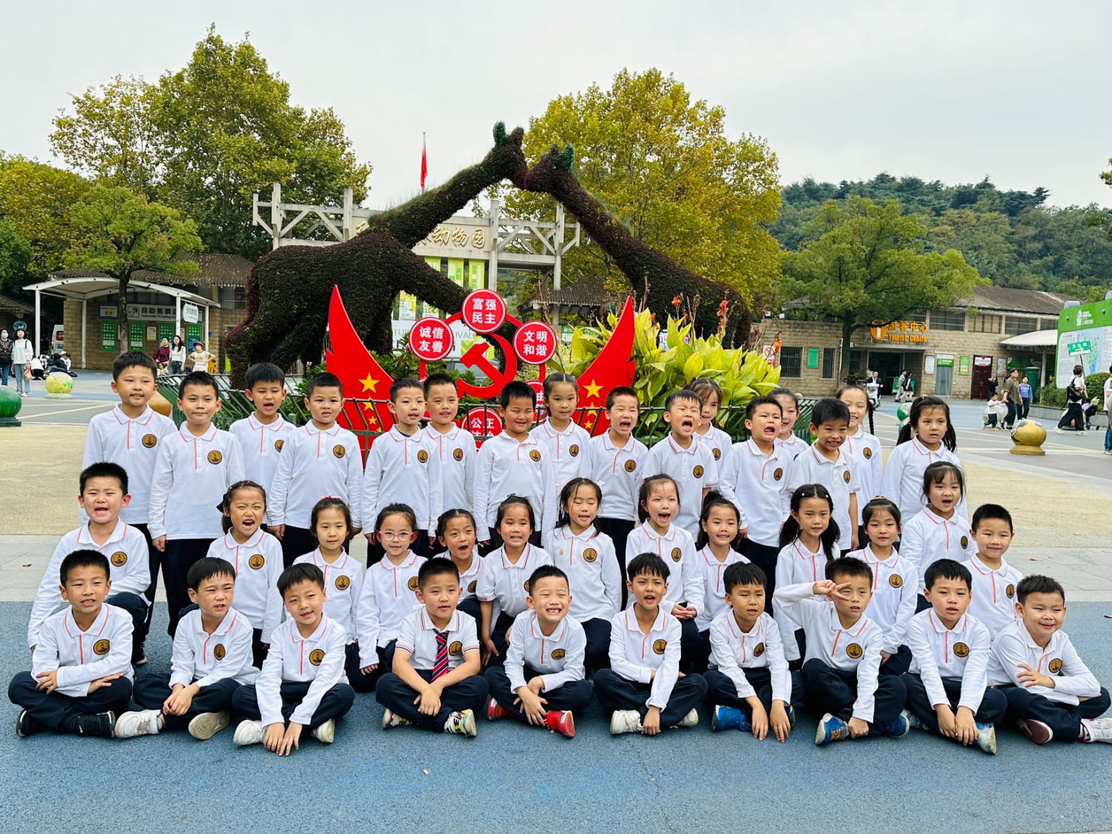 5cf3ac805a0c7768a6f35f40945a0d6.jpg 5cf3ac805a0c7768a6f35f40945a0d6.jpg