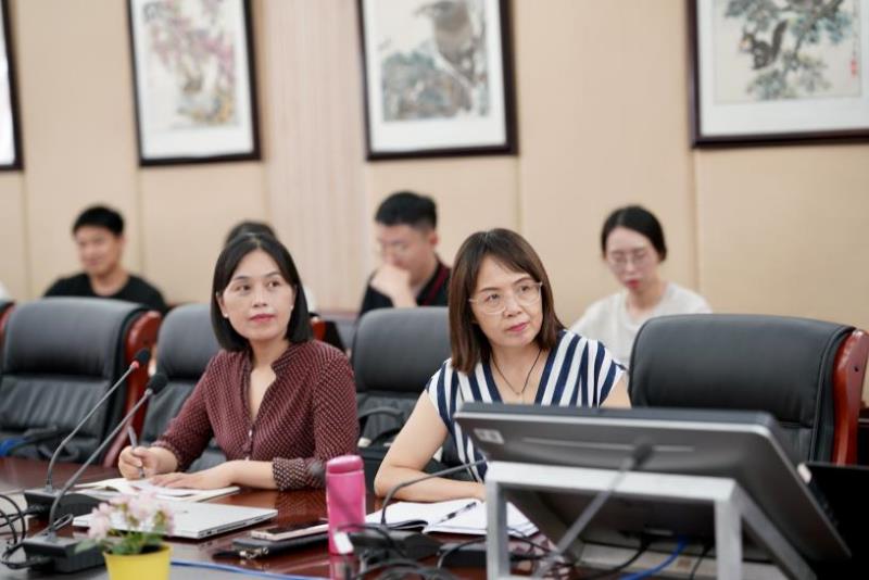 南外仙林分校數(shù)學組新學期教研工作會議(2023——2024學年第一學期)(最終稿)20230828(1)_html_7254fb75.jpg 南外仙林分校數(shù)學組新學期教研工作會議(2023——2024學年第一學期)(最終稿)20230828(1)_html_7254fb75.jpg